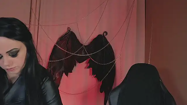 Jolie Orchid online show from 31, 10, 2025