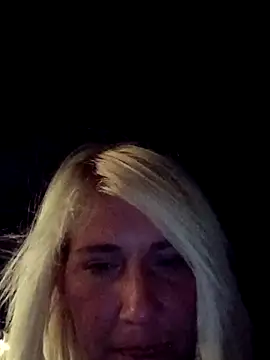 Snapshot of heheskippy chatting on 22, 4, 2026 heheskippy online show from 22, 4, 2026