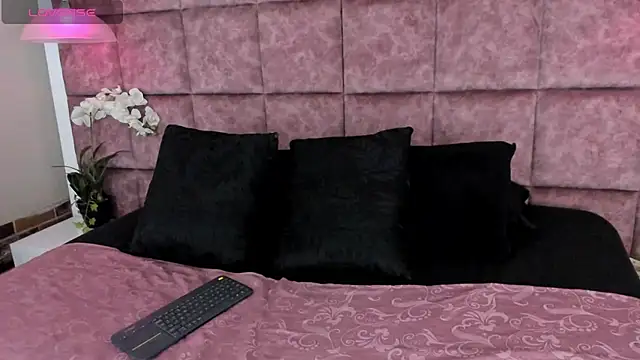 Ely09  online show from 11, 11, 2025