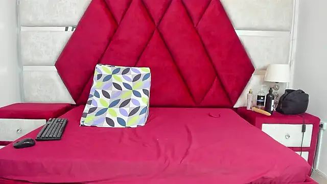 Kity spiderr online show from 12, 3, 2026