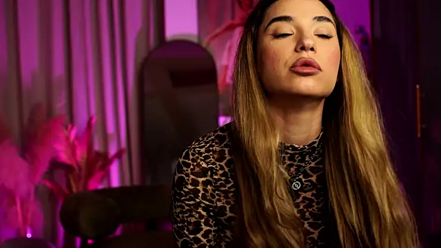 Snapshot of ItalianGirl chatting on 26, 4, 2026 ItalianGirl online show from 26, 4, 2026