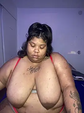 Snapshot of BlaxicanaMami chatting on 20, 10, 2025 BlaxicanaMami online show from 20, 10, 2025