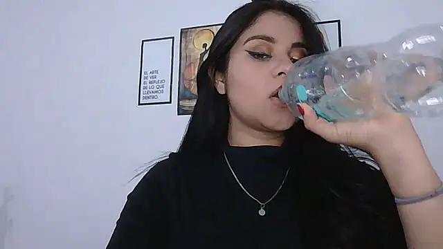 ValerieLove  online show from 5, 2, 2026