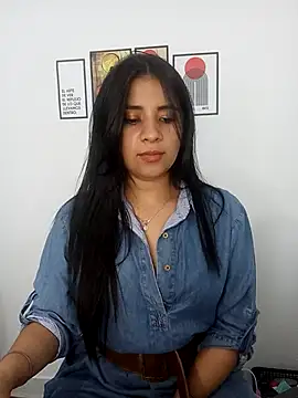 ValerieLove  online show from 6, 2, 2026