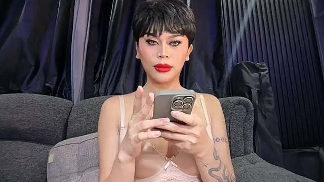 erotictsmonica online show from 1, 5, 2026