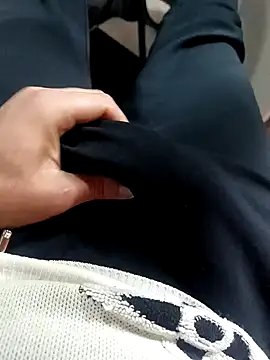 anis3g4 online show from 5, 12, 2025