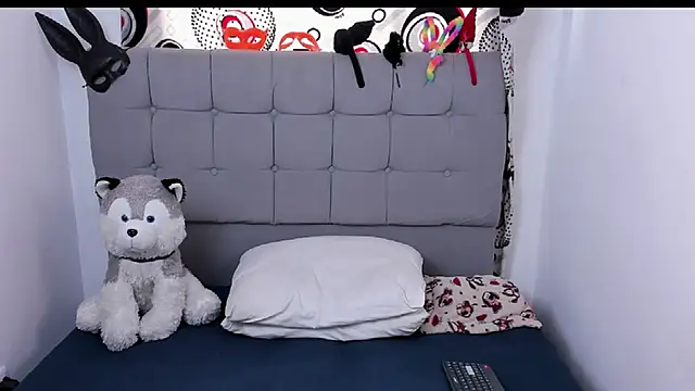 Snapshot of zoe_bunny01 chatting on 23, 9, 2025 zoe bunny01 online show from 23, 9, 2025