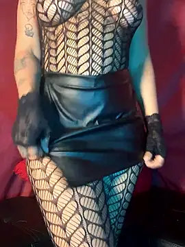 Dark chanel online show from 5, 11, 2025