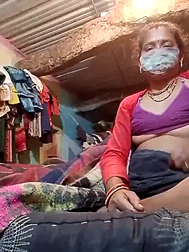 Snapshot of CUTE-004 chatting on 1, 2, 2026 CUTE-004 online show from 1, 2, 2026