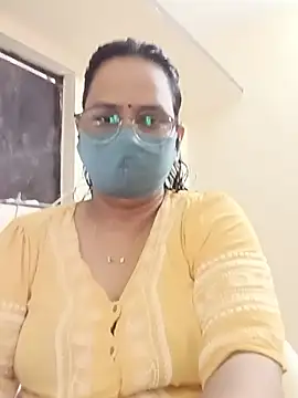 Snapshot of Your-vipasha chatting on 5, 8, 2026 Your-vipasha online show from 5, 8, 2026
