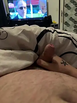 Snapshot of Badking9377 chatting on 10, 9, 2025 Badking9377 online show from 10, 9, 2025