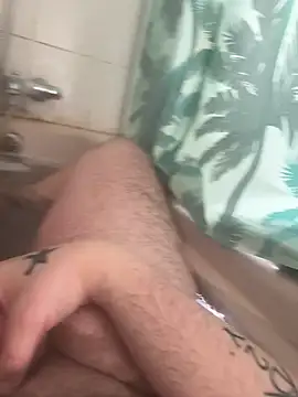 Snapshot of Badking9377 chatting on 4, 4, 2026 Badking9377 online show from 4, 4, 2026