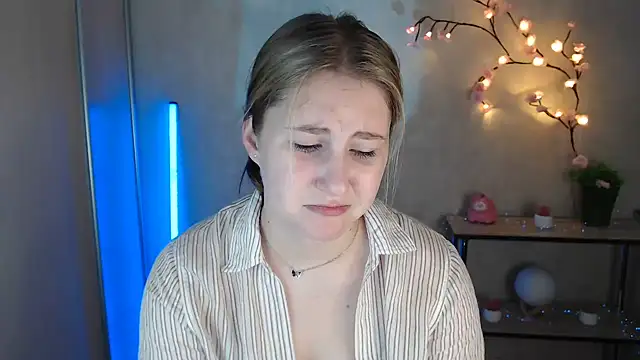 Snapshot of Milka_kamila chatting on 26, 6, 2026 Milka kamila online show from 26, 6, 2026