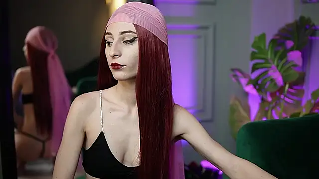 SaraiAngel online show from 20, 12, 2025