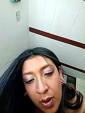 Snapshot of Coralaine_96 chatting on 20, 9, 2025 Coralaine 96 online show from 20, 9, 2025