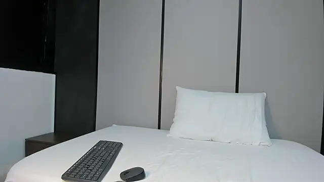 allie bruce online show from 30, 10, 2025