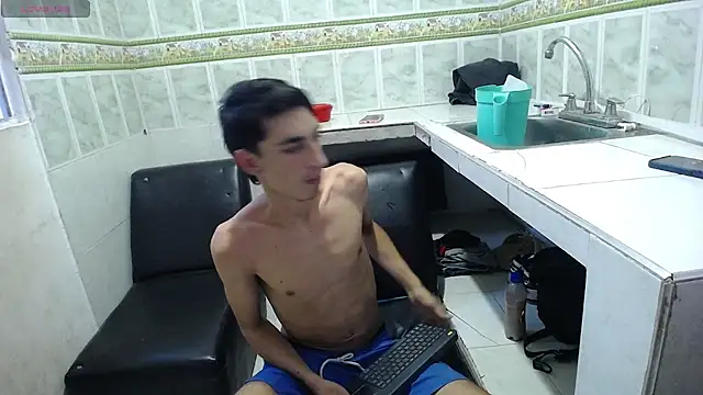 Snapshot of Golosa_hard_sex chatting on 1, 11, 2025 Golosa hard sex online show from 1, 11, 2025