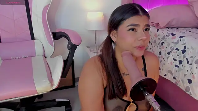 AliceThundeer online show from 2, 11, 2025