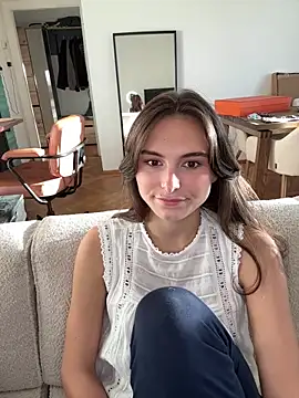 SophiiaStarr online show from 20, 9, 2025