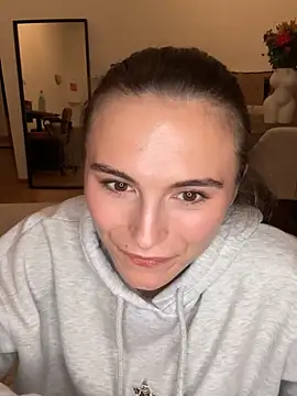 SophiiaStarr online show from 29, 10, 2025