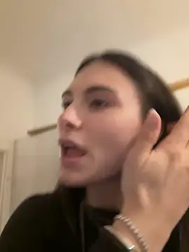 SophiiaStarr online show from 7, 3, 2026