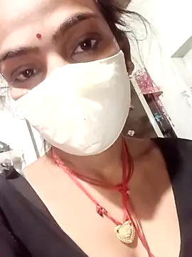 Snapshot of Sharmili_xx chatting on 18, 10, 2025 Sharmili xx online show from 18, 10, 2025