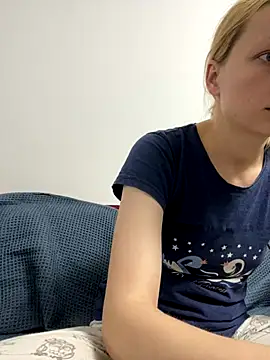 Snapshot of AnyaHellCat chatting on 31, 10, 2025 AnyaHellCat online show from 31, 10, 2025