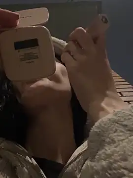 Snapshot of XBODTRIIPX chatting on 3, 12, 2025 XBODTRIIPX online show from 3, 12, 2025