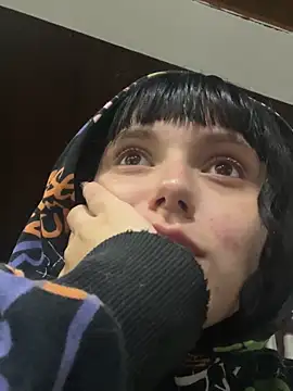 Snapshot of XBODTRIIPX chatting on 5, 12, 2025 XBODTRIIPX online show from 5, 12, 2025