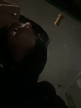 Snapshot of XBODTRIIPX chatting on 19, 12, 2025 XBODTRIIPX online show from 19, 12, 2025