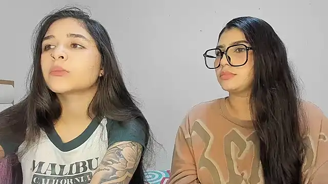 Snapshot of Sweet_and_Rous0 chatting on 6, 2, 2026 Sweet and Rous0 online show from 6, 2, 2026