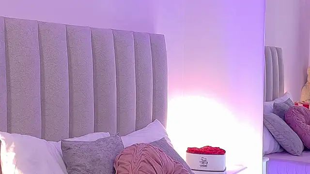 NicoleArmani online show from 1, 12, 2025