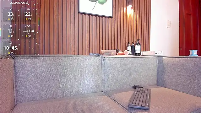 seraphine arabic online show from 5, 12, 2025