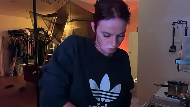 Snapshot of 7theSorceress chatting on 12, 10, 2025 7theSorceress online show from 12, 10, 2025