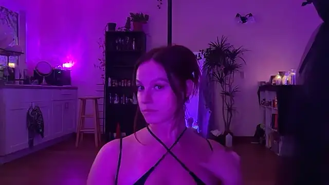 Snapshot of 7theSorceress chatting on 18, 10, 2025 7theSorceress online show from 18, 10, 2025