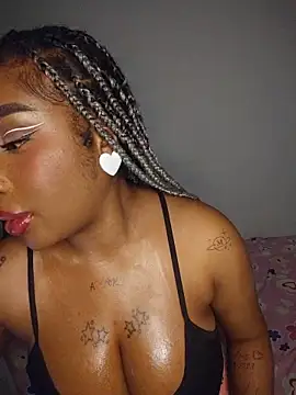 Snapshot of Queen_Amara chatting on 1, 7, 2026 Queen Amara online show from 1, 7, 2026