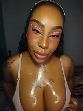 Snapshot of Queen_Amara chatting on 21, 7, 2026 Queen Amara online show from 21, 7, 2026