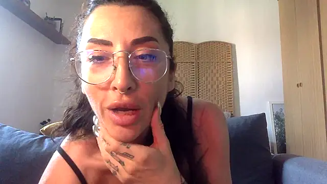 Snapshot of nikkaanderic chatting on 25, 5, 2026 nikkaanderic online show from 25, 5, 2026