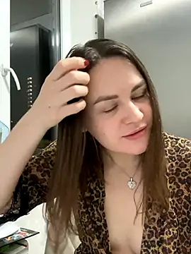 Snapshot of Risky-Flower chatting on 11, 10, 2025 Risky-Flower online show from 11, 10, 2025