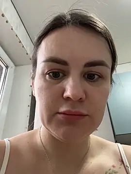 Snapshot of Risky-Flower chatting on 17, 10, 2025 Risky-Flower online show from 17, 10, 2025