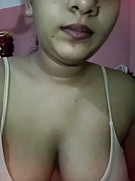 Snapshot of Samiya3344 chatting on 9, 10, 2025 Samiya3344 online show from 9, 10, 2025