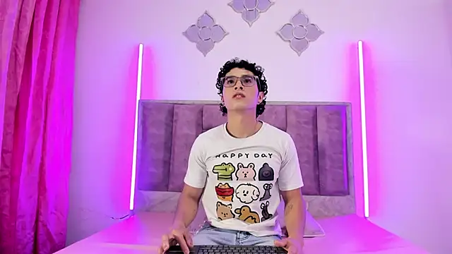 Snapshot of 0anonimo_bottom1 chatting on 17, 9, 2025 0anonimo bottom1 online show from 17, 9, 2025