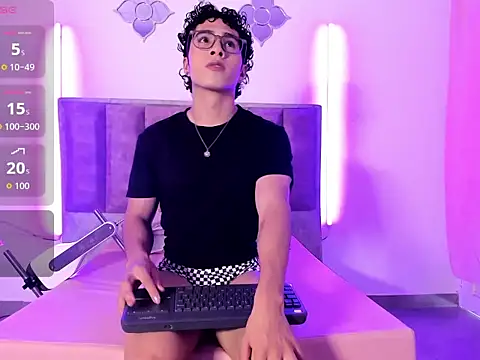 Snapshot of 0anonimo_bottom1 chatting on 28, 9, 2025 0anonimo bottom1 online show from 28, 9, 2025