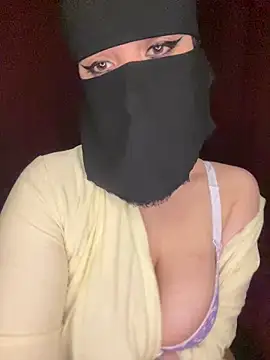 Snapshot of RooVaaN-Xx chatting on 30, 4, 2026 RooVaaN-Xx online show from 30, 4, 2026