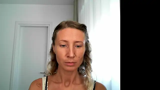 Snapshot of Paevoa chatting on 18, 9, 2025 Paevoa online show from 18, 9, 2025