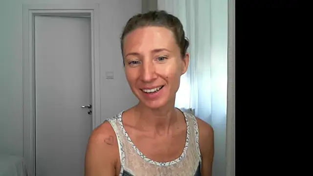 Snapshot of Paevoa chatting on 22, 9, 2025 Paevoa online show from 22, 9, 2025