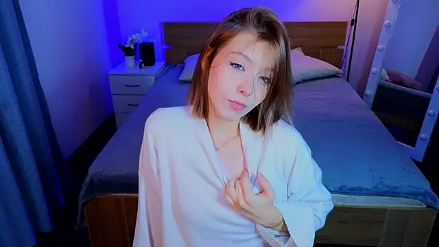 LumMina online show from 4, 12, 2025