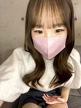 Snapshot of maika_3 chatting on 10, 10, 2025 maika 3 online show from 10, 10, 2025