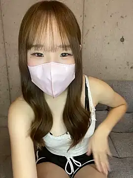 Snapshot of maika_3 chatting on 22, 10, 2025 maika 3 online show from 22, 10, 2025