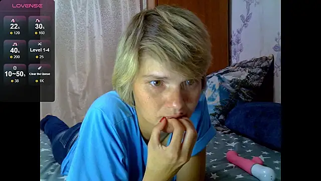 Snapshot of SaraSnow_ chatting on 15, 9, 2025 SaraSnow online show from 15, 9, 2025